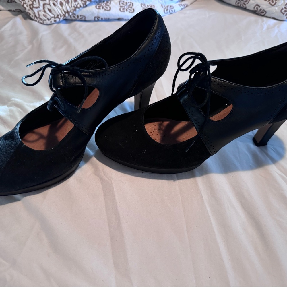 Clark’s Mary Jane suede/leather heels